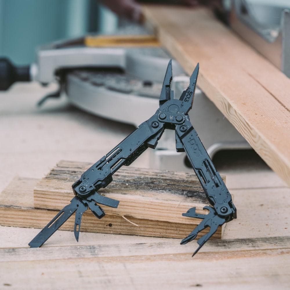 SOG Poweraccess Multi-Tool Black