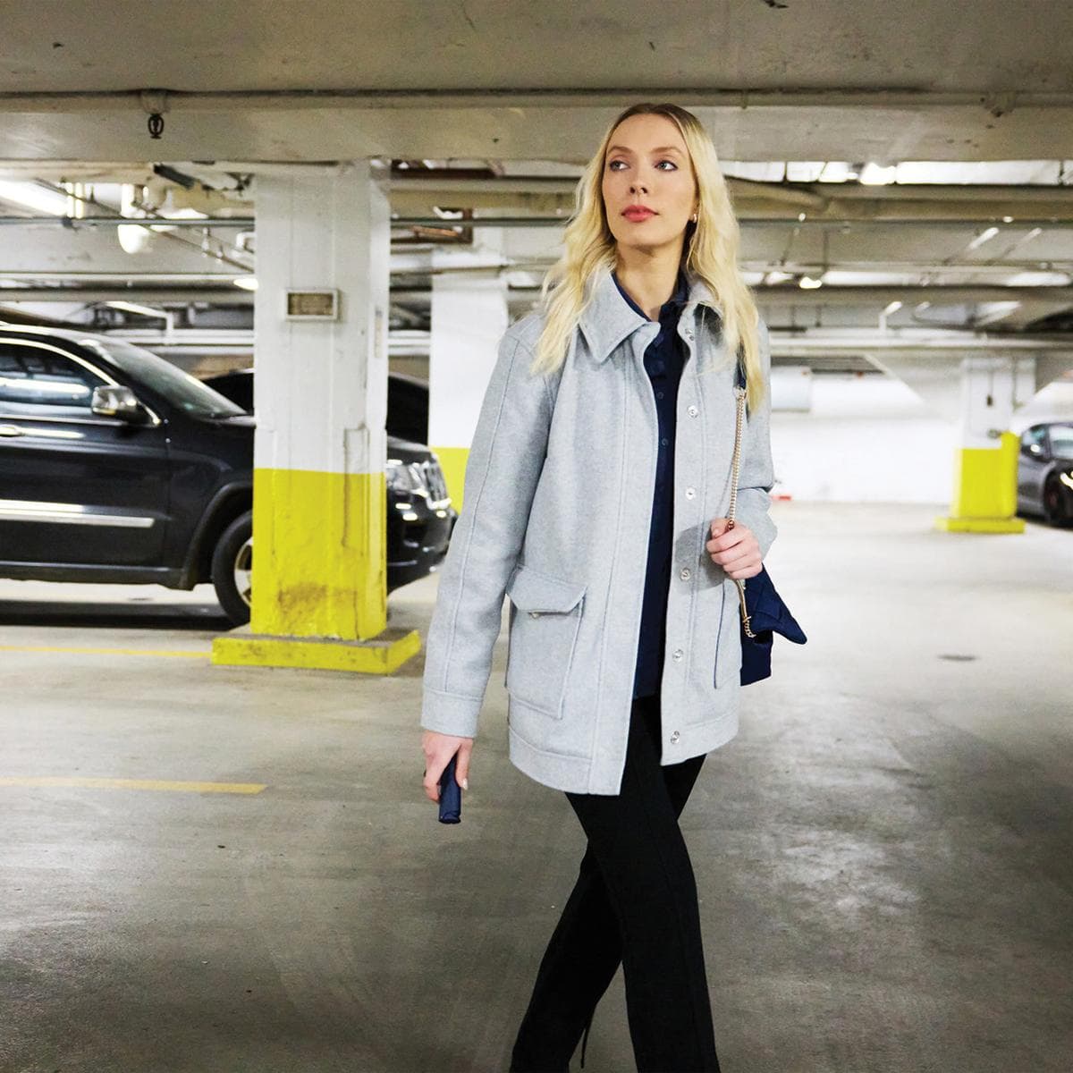 Sabre 2-In-1 Pepper Spray with Personal Alarm and Textured Case Black