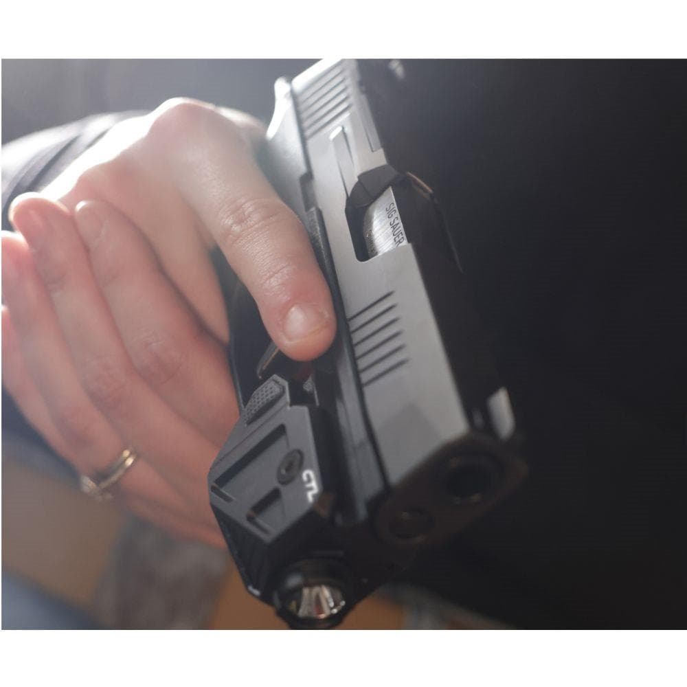 Viridian CTL Custom Tactical Light w SAFECharge for Sig P365 525 Lumen