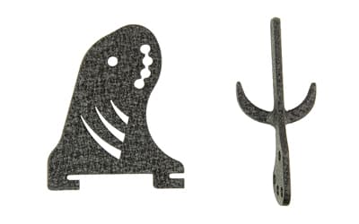 Skull Hooker Arm and Prong for Trophy Tree, Black, Trophy Tree Not Included